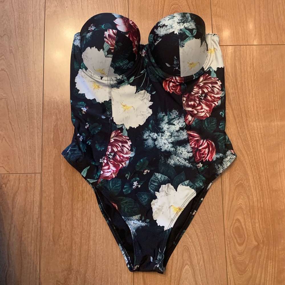 One piece swimsuit